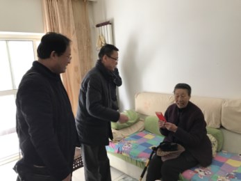 演藝集團、省曲藝團領導看望慰問徐玉蘭老師
