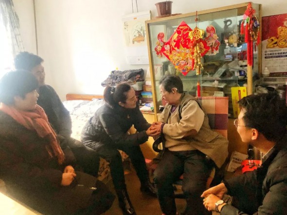 喜迎新年送真情，濃濃關愛暖人心——甘肅演藝集團歌舞劇院組織開展春節走訪慰問老干部、老黨員及困難職工活動